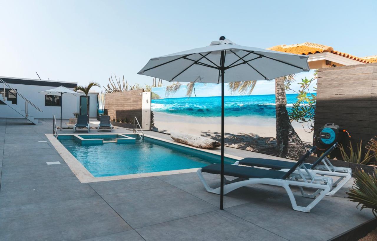 Gray Door Apartments - Adults Only Palm Beach Zewnętrze zdjęcie