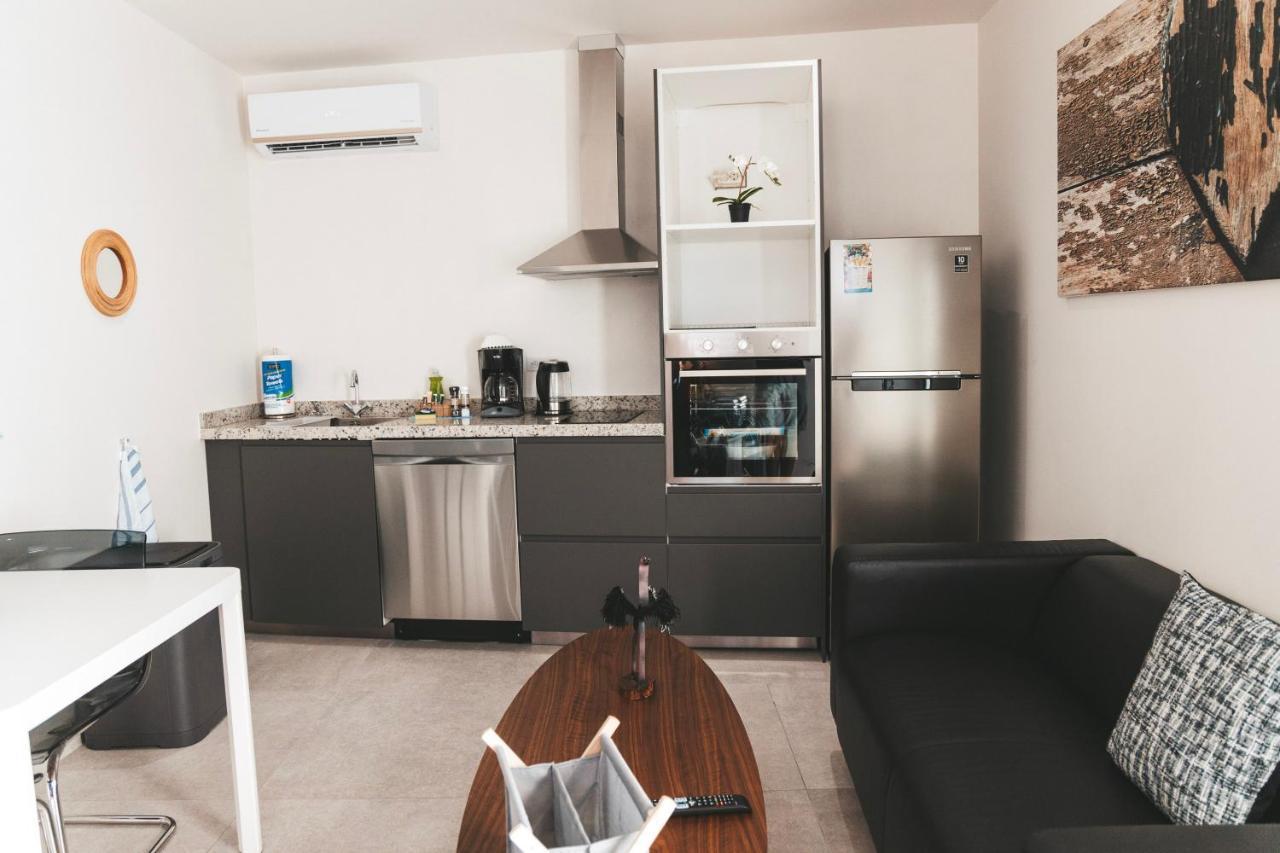 Gray Door Apartments - Adults Only Palm Beach Zewnętrze zdjęcie