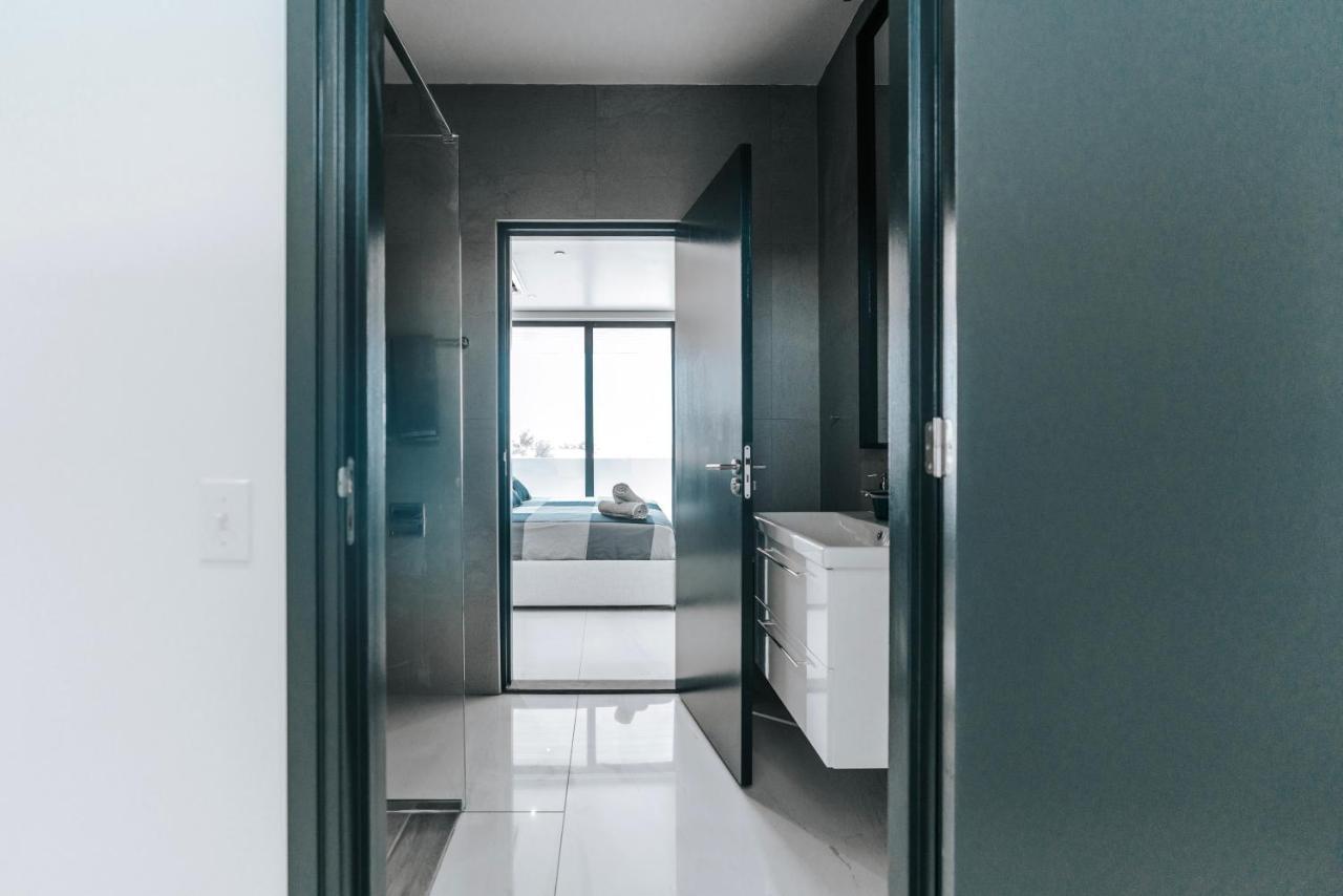 Gray Door Apartments - Adults Only Palm Beach Zewnętrze zdjęcie