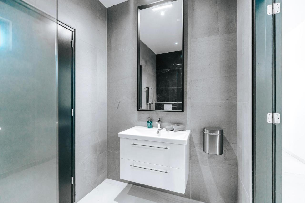 Gray Door Apartments - Adults Only Palm Beach Zewnętrze zdjęcie