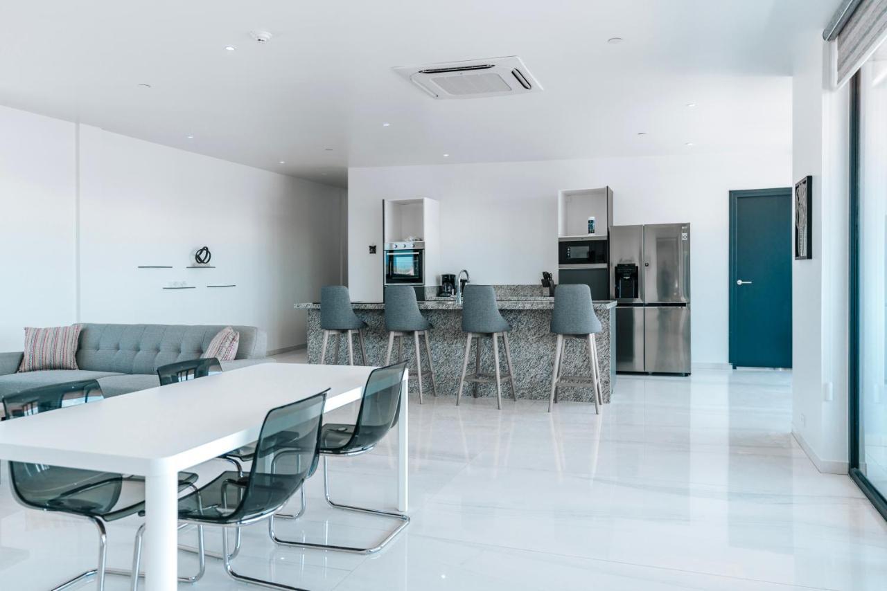 Gray Door Apartments - Adults Only Palm Beach Zewnętrze zdjęcie