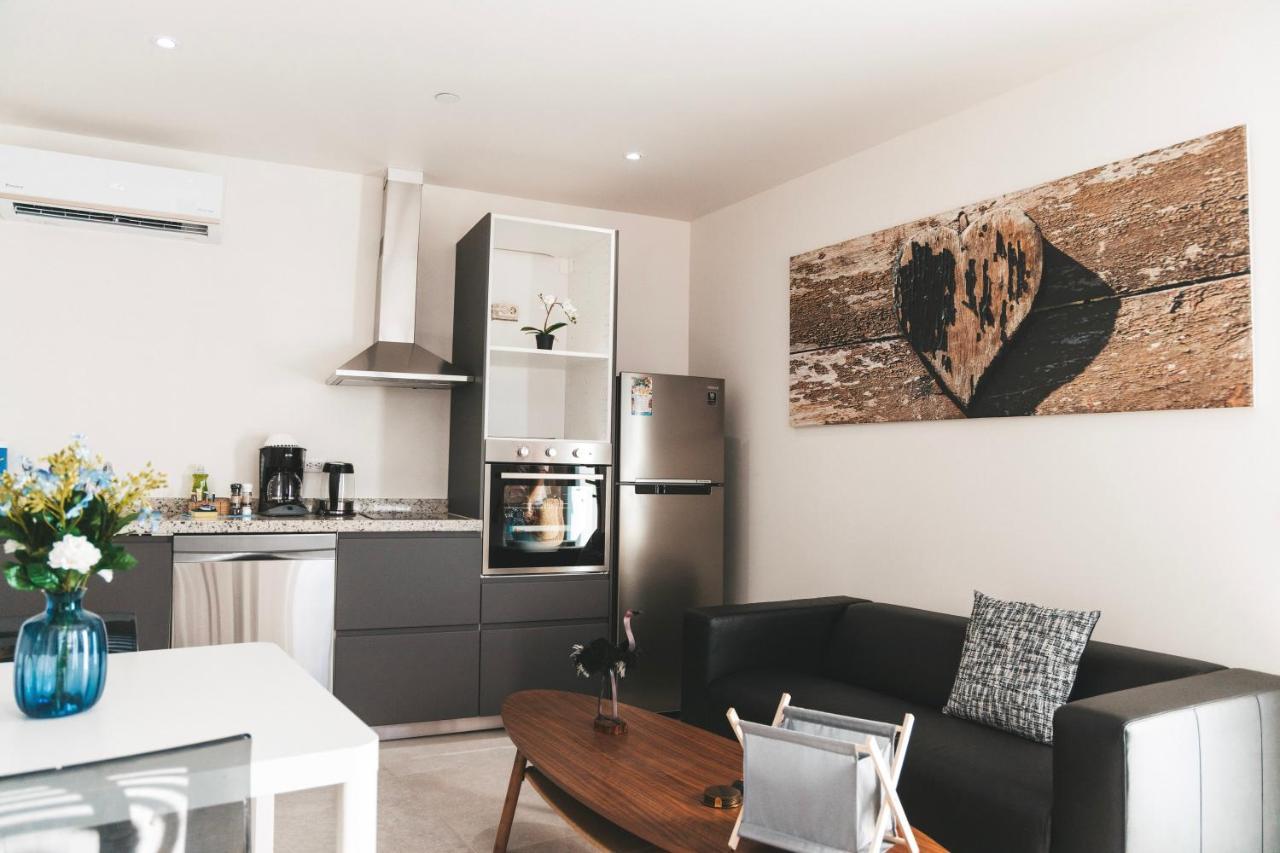 Gray Door Apartments - Adults Only Palm Beach Zewnętrze zdjęcie